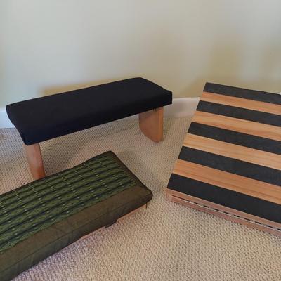 Meditation Stools and Strongtek Slant Board (B1-BBL)