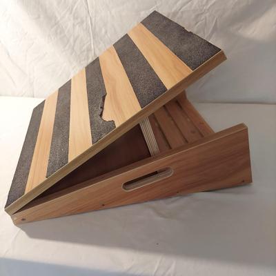 Meditation Stools and Strongtek Slant Board (B1-BBL)