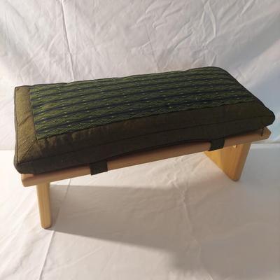Meditation Stools and Strongtek Slant Board (B1-BBL)
