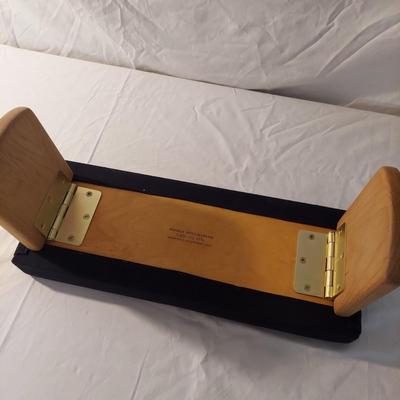 Meditation Stools and Strongtek Slant Board (B1-BBL)