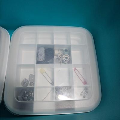 Singer 5132 and Sewing Accessories (B1-DW)