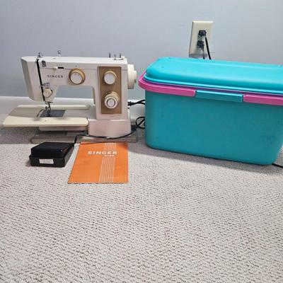 Singer 5132 and Sewing Accessories (B1-DW)
