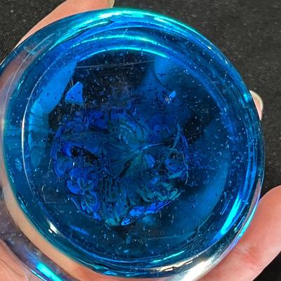 Studio art paper weight