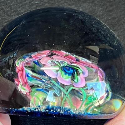Studio art paper weight
