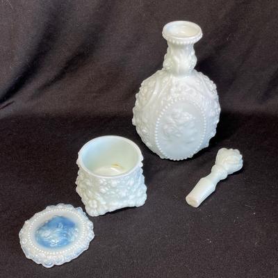 Fostoria Jenny Lind group