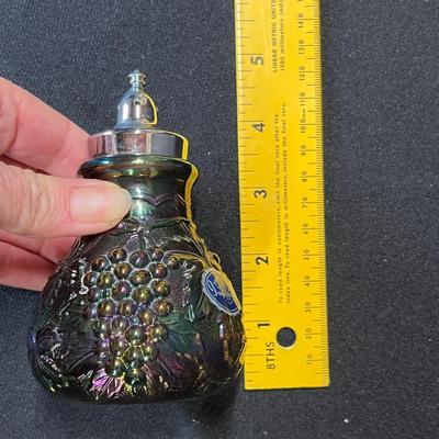 Imperial Carnival Glass shakers
