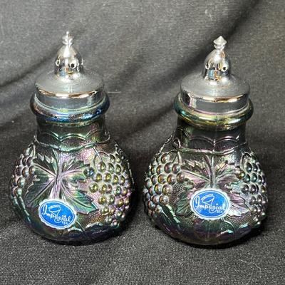 Imperial Carnival Glass shakers