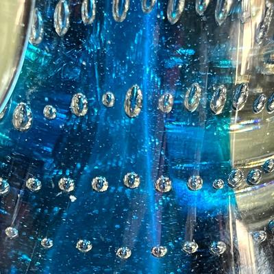 Controlled bubble fruit paperweights