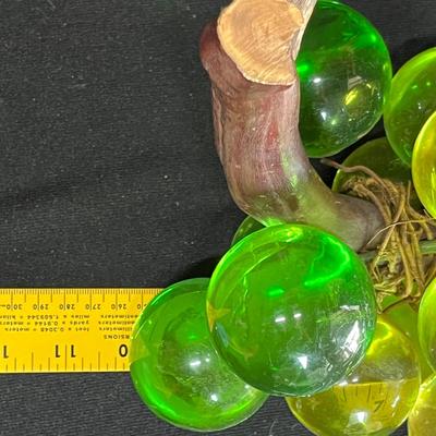 Awesome lucite grapes