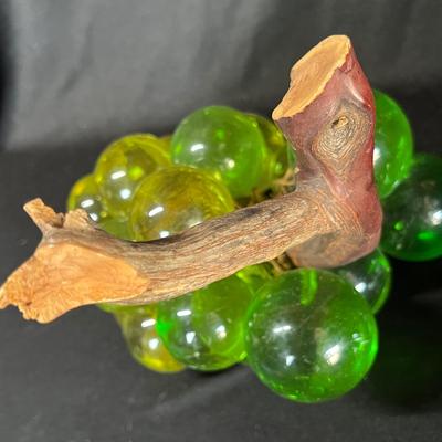 Awesome lucite grapes