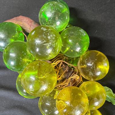 Awesome lucite grapes