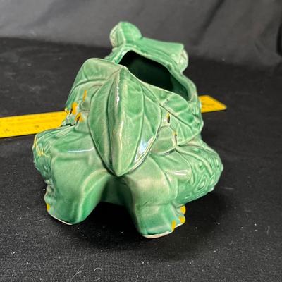 McCoy Frog planter