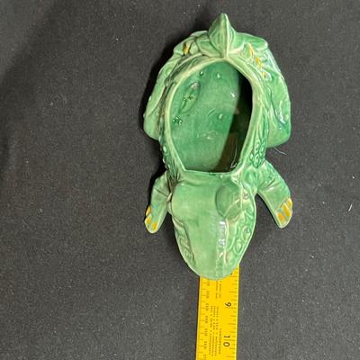 McCoy Frog planter