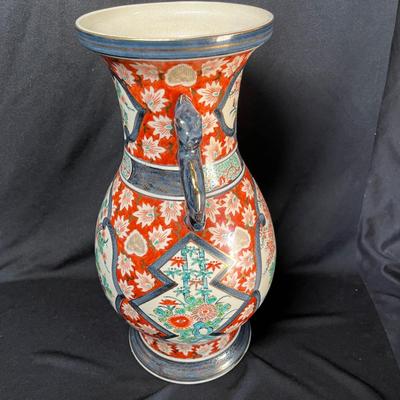 Large Japanese vase