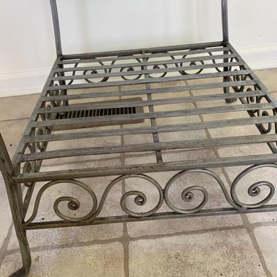 LOT 167: Wicker & Metal Chairs & End Table Set