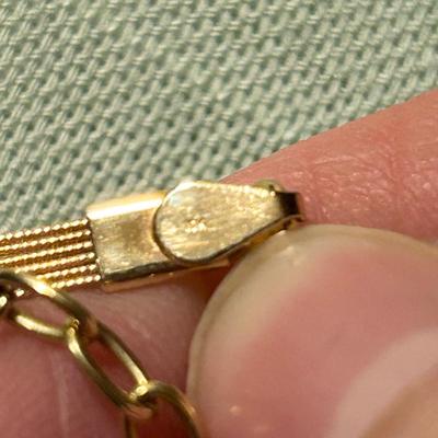 Gold Colored Costume Jewelry (K-BB)