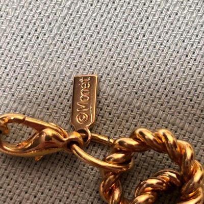 Gold Colored Costume Jewelry (K-BB)