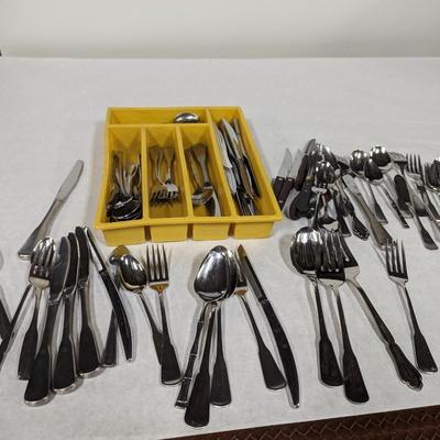 Assortment Of Kitchen Silverware