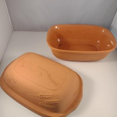 Breadtopia Terra Cotta Hearth Baker with Oval Rattan Proofing Basket