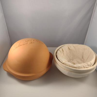 Round Terra Cotta Breadtopia Hearth Baker for Bread with Rattan Proofing Baskets