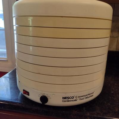 Nesco American Harvest Gardenmaster Food Dehydrator