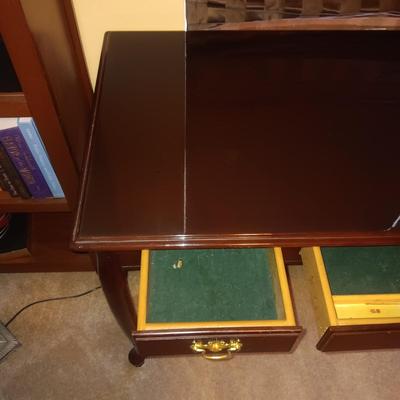 WRITING DESK WITH 3 DRAWERS