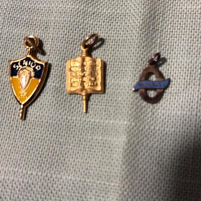 Charm Bracelets and Pins, incl. 925 & 14k (K-BB)