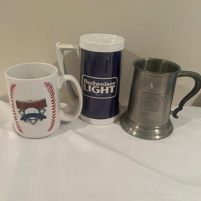 Cooperstown Bat, Phil Niekro Signed Baseball and more (BPR-MG)