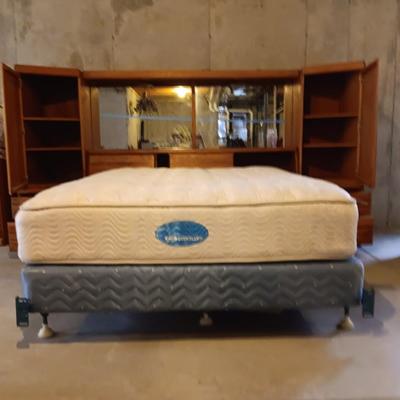 Collectible Wambold Fine Furniture Solid Oak Wood Queen Size Light Up Headboard Bedroom Wall Unit with Mirror Cabinets Sliding Doors...