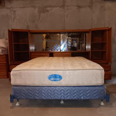 Collectible Wambold Fine Furniture Solid Oak Wood Queen Size Light Up Headboard Bedroom Wall Unit with Mirror Cabinets Sliding Doors...