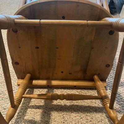 Wooden Spindle Back Rocking Chair (BD-MG)
