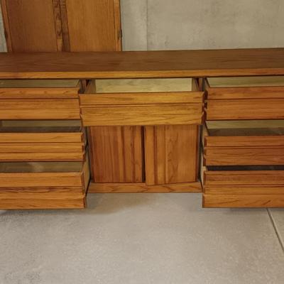 Wambold Fine Furniture seven Dresser with Mirror and center chest storage