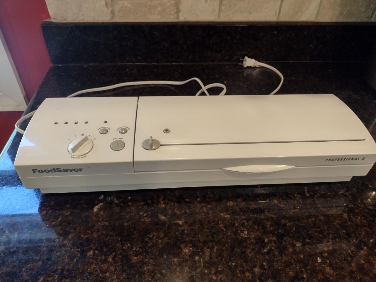 FoodSaver Professional II Vacuum Sealer | EstateSales.org