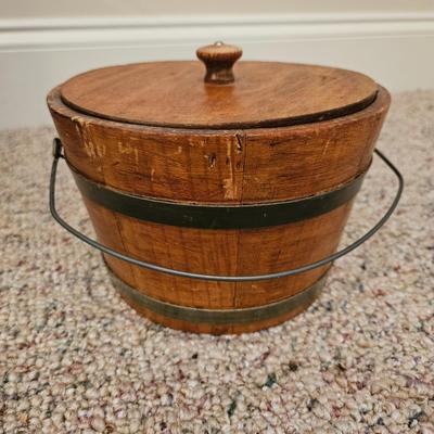 Barrels and a Bucket (BD-DW)