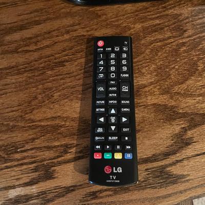 LG 39” TV & Samsung DVD Player (BD-MG)