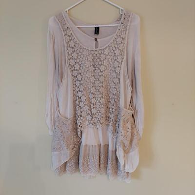 Women's Artsy Clothing (B1-BBL)