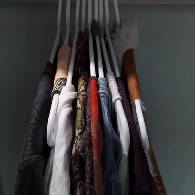 Women's Artsy Clothing (B1-BBL)