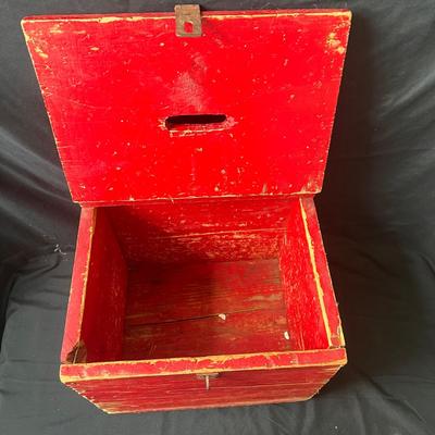 Vintage Wooden Box and Basket w/ Fruit Replicas (UB3-DZ)