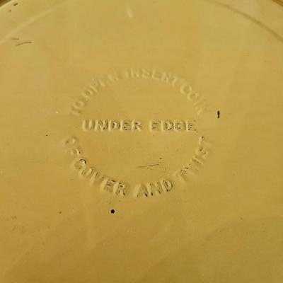 Antique & Vintage Kitchen Tins (K-DW)