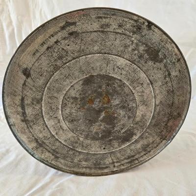 Antique & Vintage Kitchen Tins (K-DW)