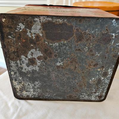 Antique & Vintage Kitchen Tins (K-DW)