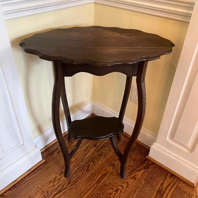 Two Tier Edwardian Style Table (DR-RG)