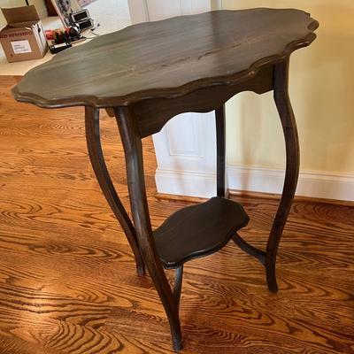 Two Tier Edwardian Style Table (DR-RG)