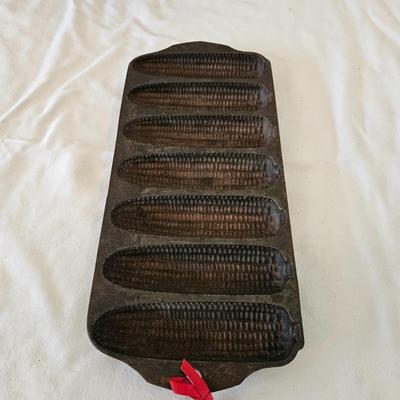 Griswold Aebleskiver Pan & Cornbread Stick Pan with #8 Steam Kettle Cast Iron (K-DW)