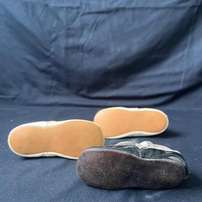 Antique Clothing Items and More (UB3-DZ)