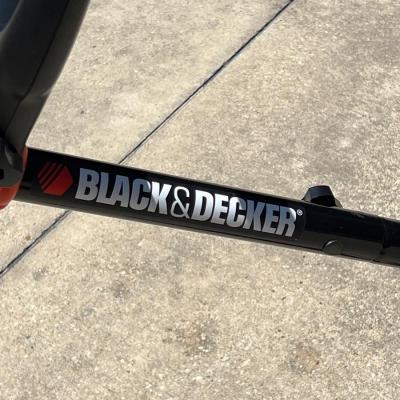 BLACK & DECKER ~ Corded Electric Edger