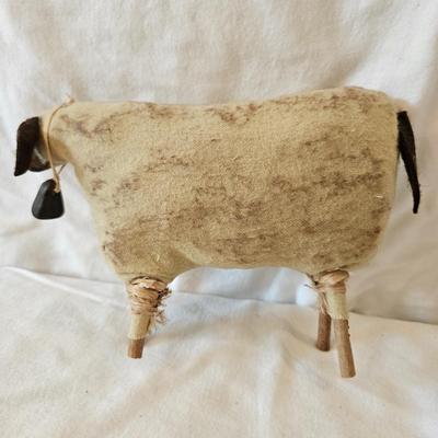 Primitive Rabbit and Sheep, Sitting Pig and Rabbit (K-DW)