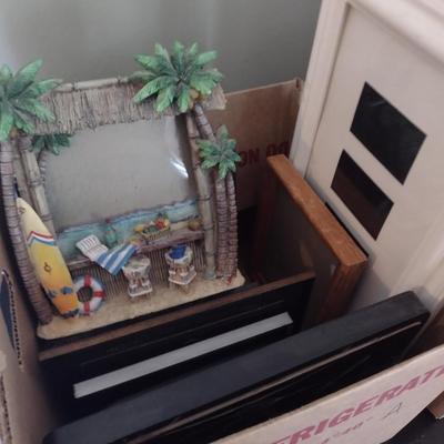 Nice Collection of Mostly Contemporary Design Photos Frames (T)