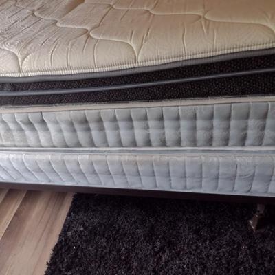 Kings Down Twin Mattress Set with Royal Heritage Pillow Top