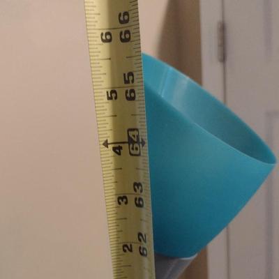 Contemporary 5-Arm Adjustable Direction Floor Lamp with Composite Shades (T)